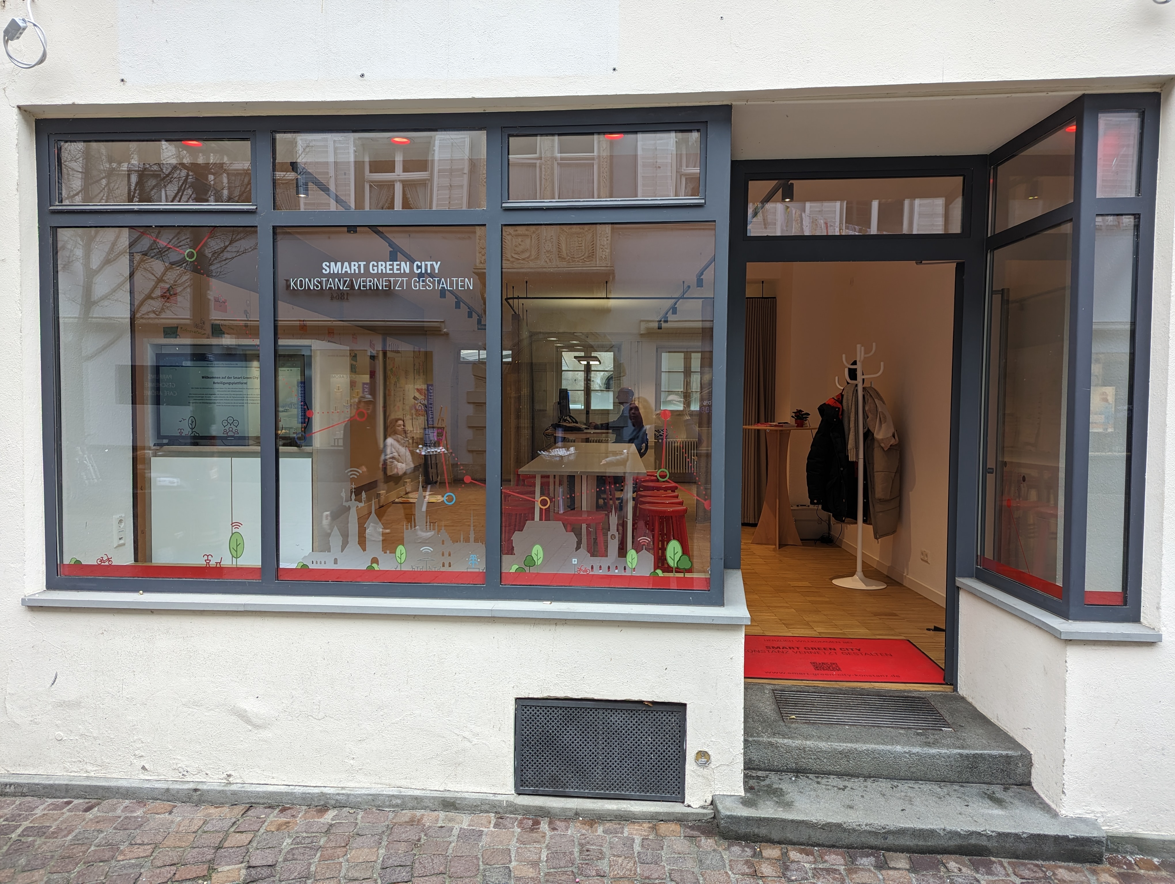 Schaufenster Hussenstraße 13