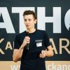 Patrik Keller pitched beim HACK and HARVEST Hackathon